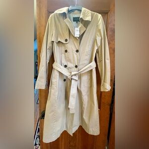 Banana Republic Beige Classic Trench Coat - NWT
